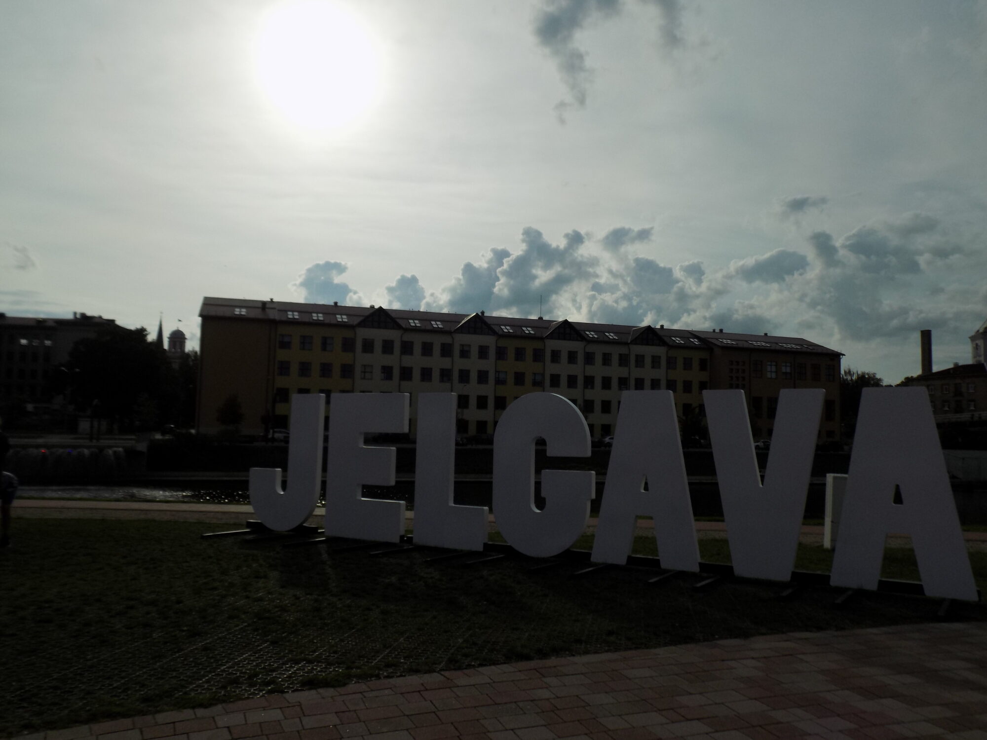 Trešdien Latviju sasniegs jauna nokrišņu zona