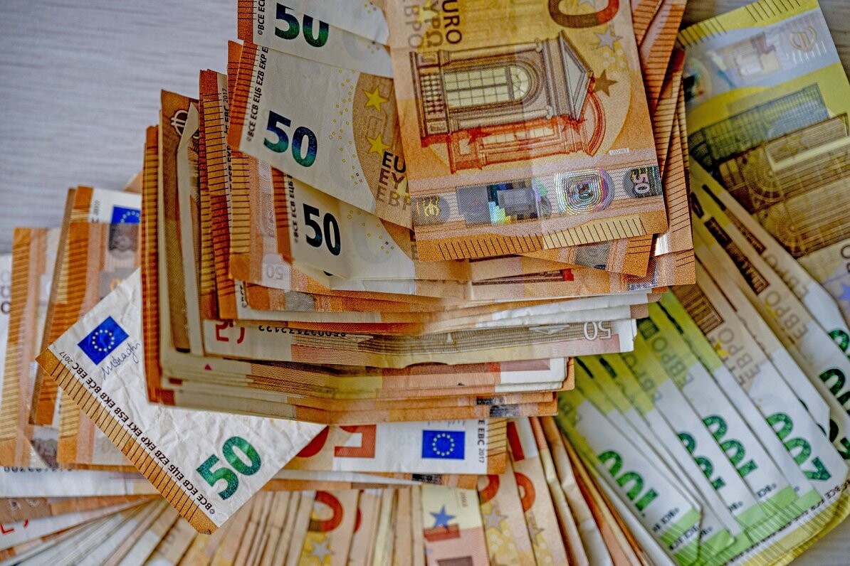 Vairāk nekā ceturtdaļai zemgaliešu pietiktu ar algu līdz 2000 eiro