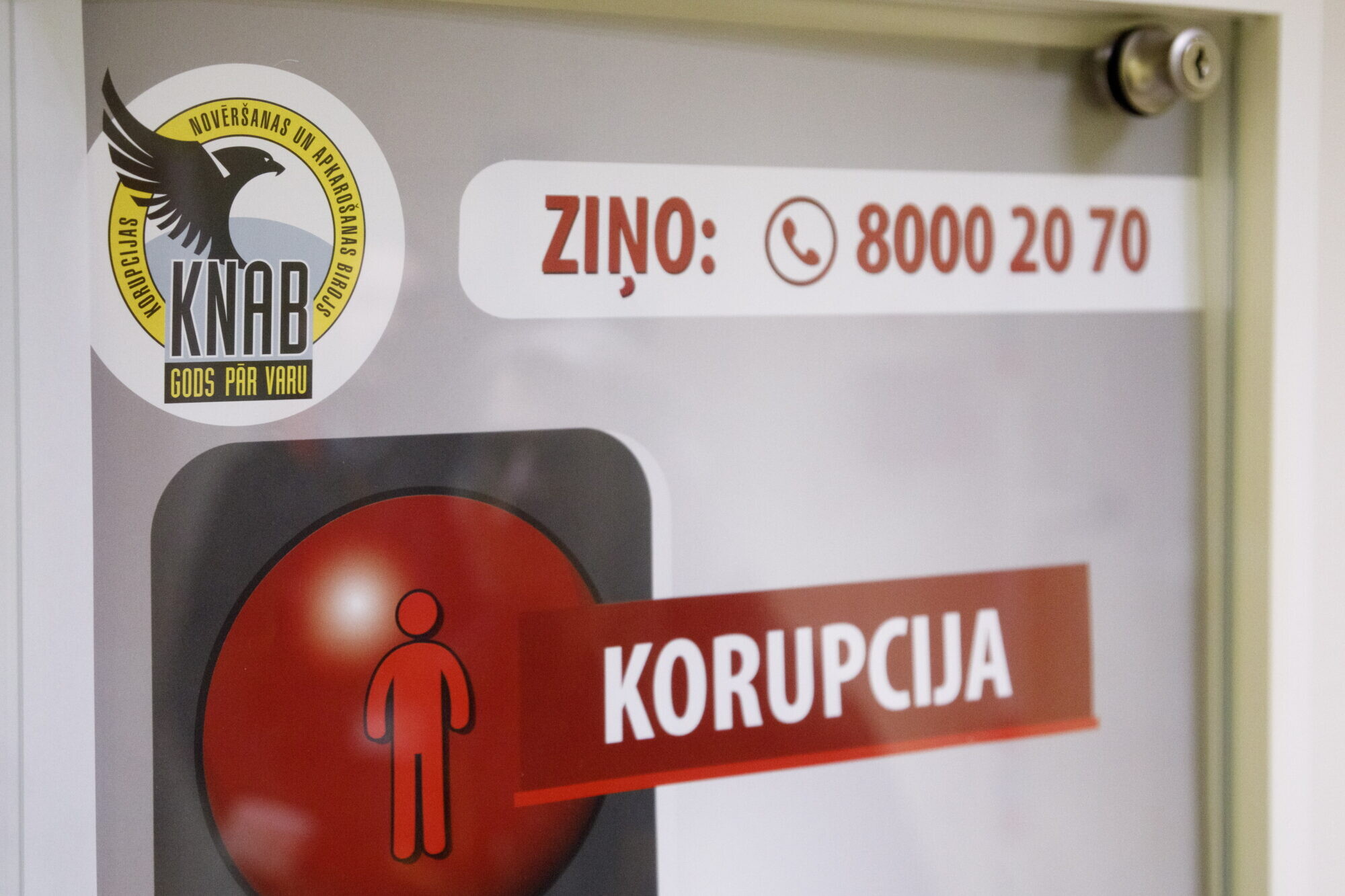 Uzlabojies Latvijas rezultāts korupcijas uztveres indeksā