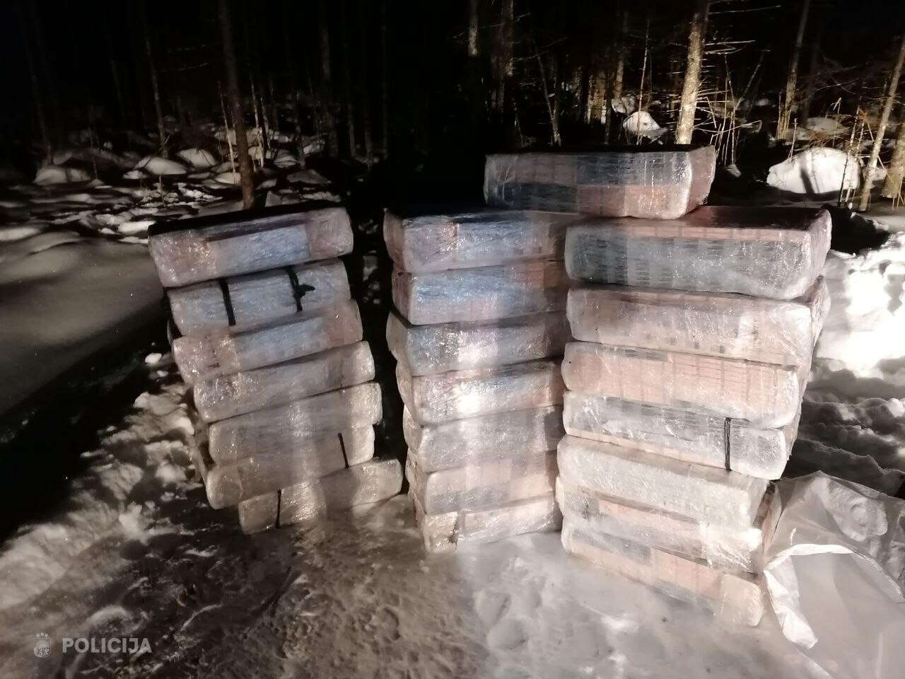 Aizkraukles novadā atklāj 110 000 nelegālās cigaretes